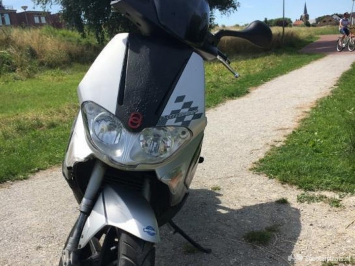 Gilera Runner SP zilver